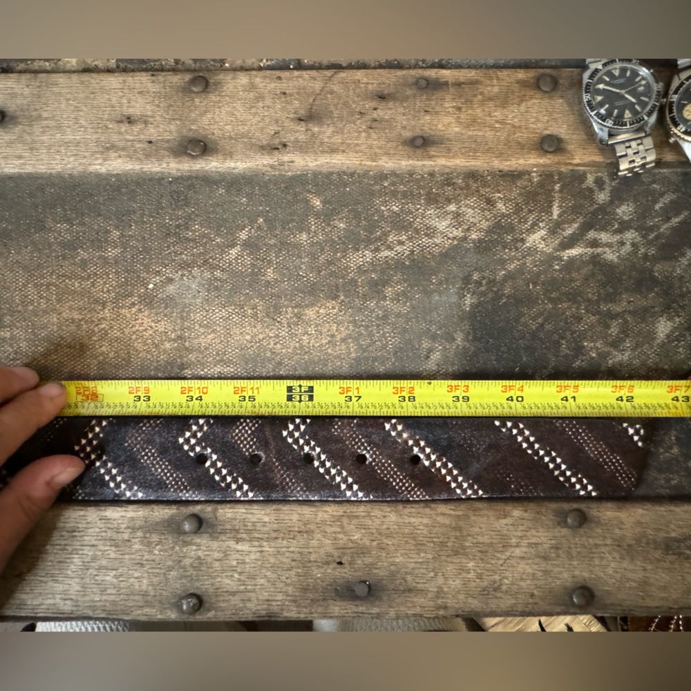 Large Vince Camuto Cowhide Belt - Picture 4 of 4